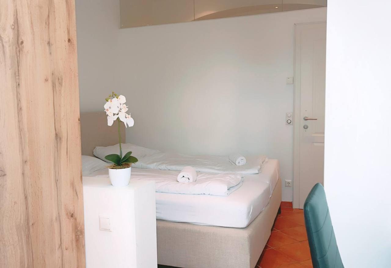 Deluxe Rooms In Keplerplatz فيينا المظهر الخارجي الصورة